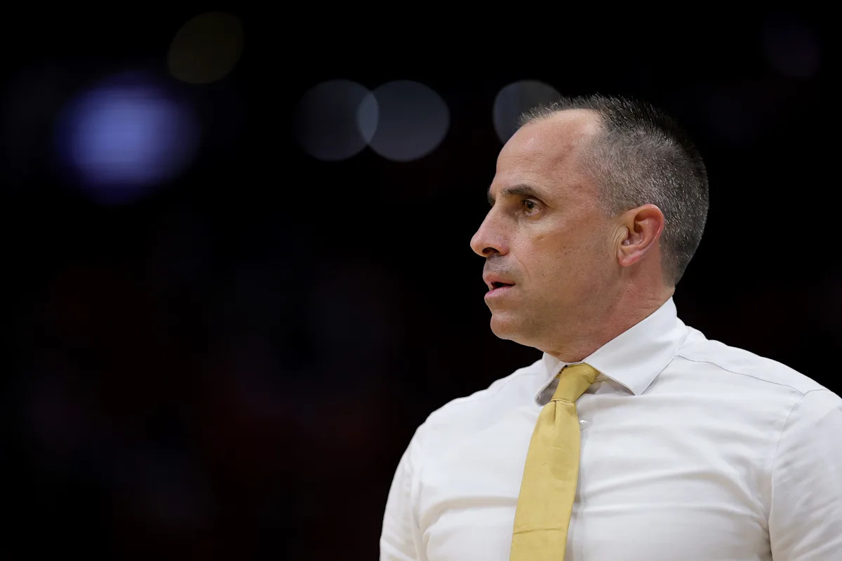 Ben McCollum inks contract extension with Iowa basketball