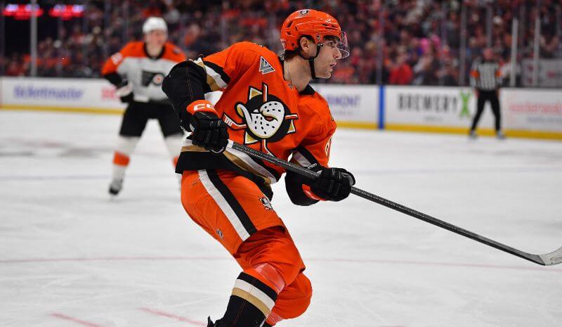 Golden Knights vs Ducks Prediction, Picks & Odds for Today's NHL Playoffs Game 4
