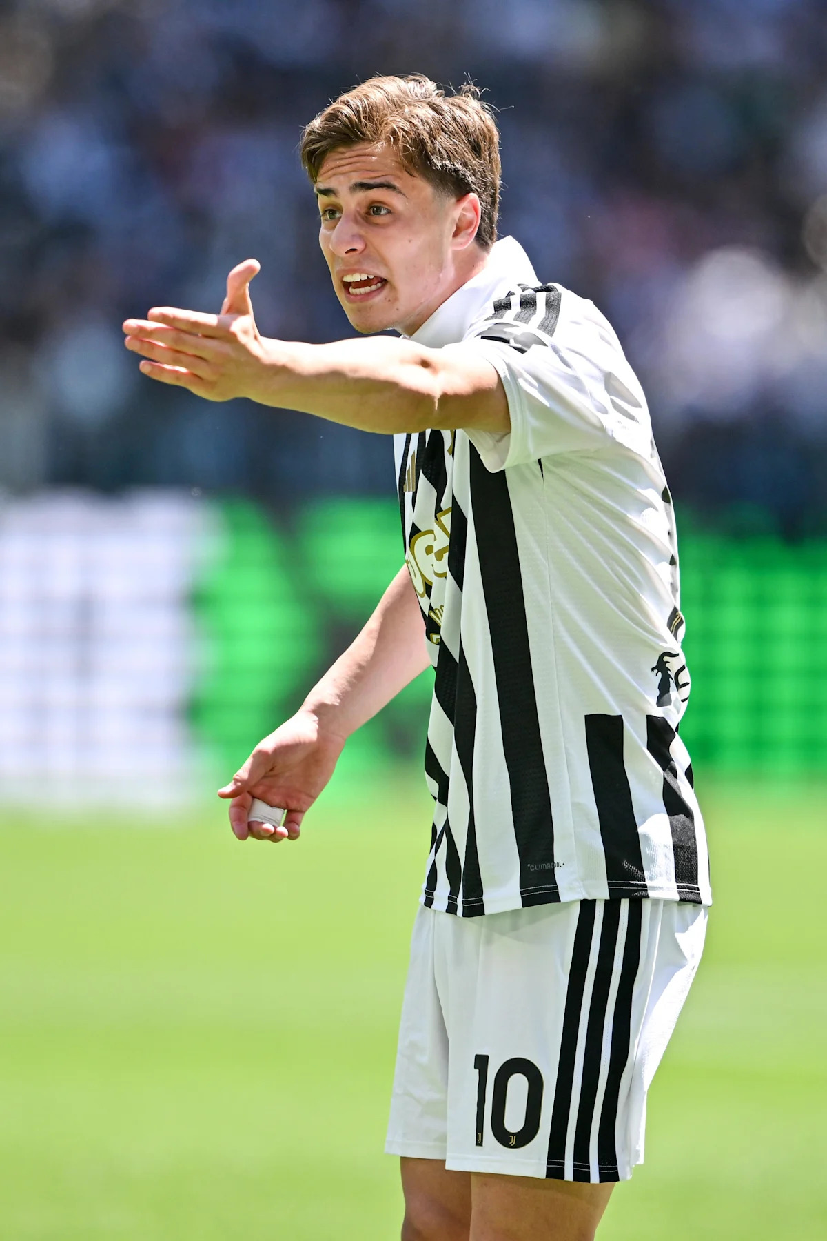 Juventus blow it vs. Fiorentina, lose control of Champions League destiny