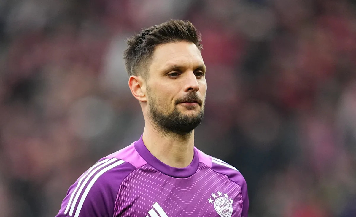 Sven Ulreich to stay in Munich with Manuel Neuer’s extension Sven Ulreich to stay in Munich with Manuel Neuer’s extension