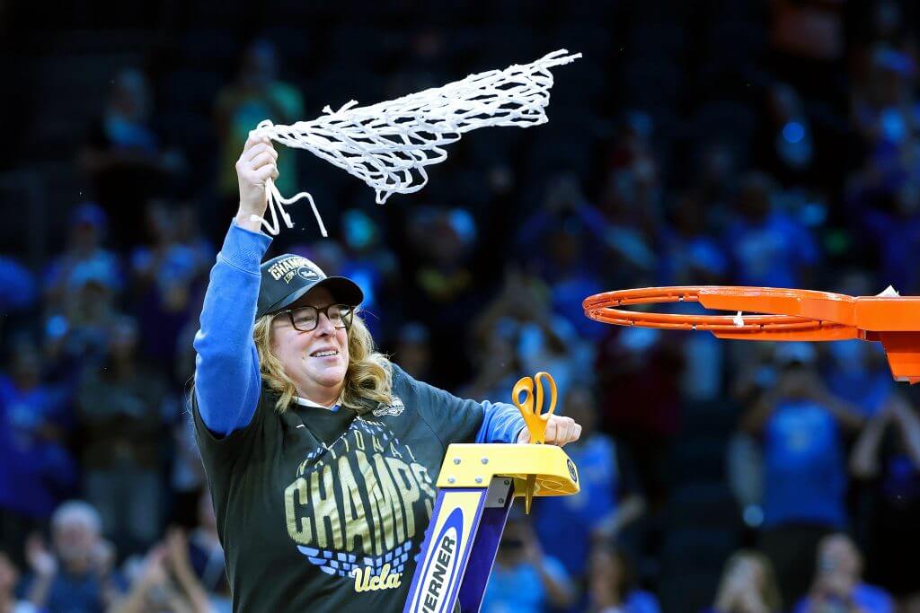 Cori Close, UCLA agree to contract extension through 2029-30 season Cori Close, UCLA agree to contract extension through 2029-30 season