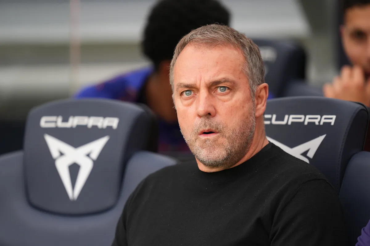 Hansi Flick to hold individual meetings with four Barcelona players over future