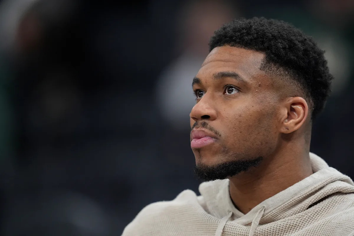 Bucks reportedly listening to Giannis Antetokounmpo trade offers leading up to NBA Draft