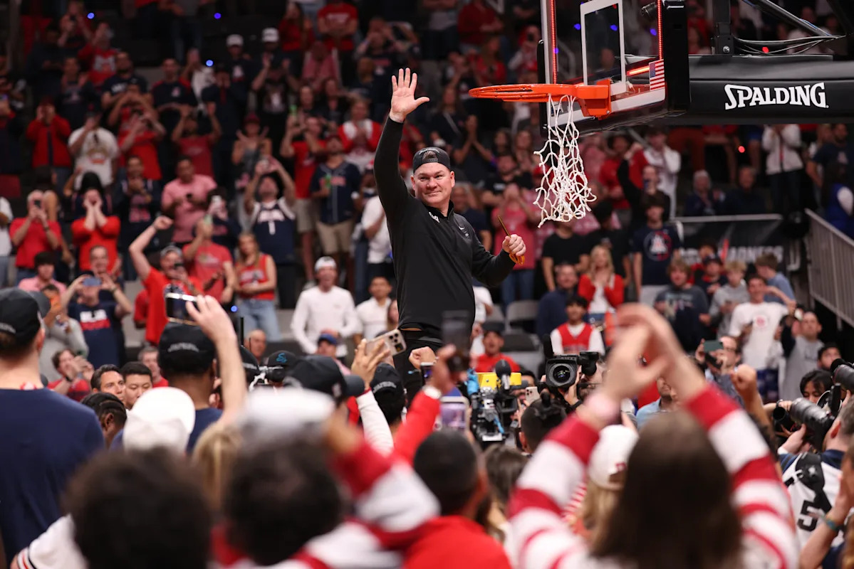 Final Four 2026: Why Tommy Lloyd spurned UNC's mega-offer to stay at Arizona: 'The roots are getting pretty deep'