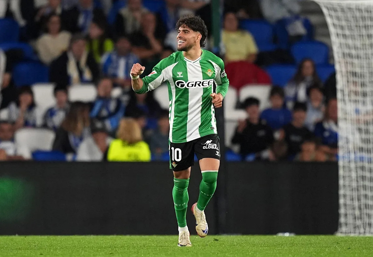 Barcelona make an enquiry for 24-year-old former winger with 27 G/A – report Barcelona make an enquiry for 24-year-old former winger with 27 G/A – report