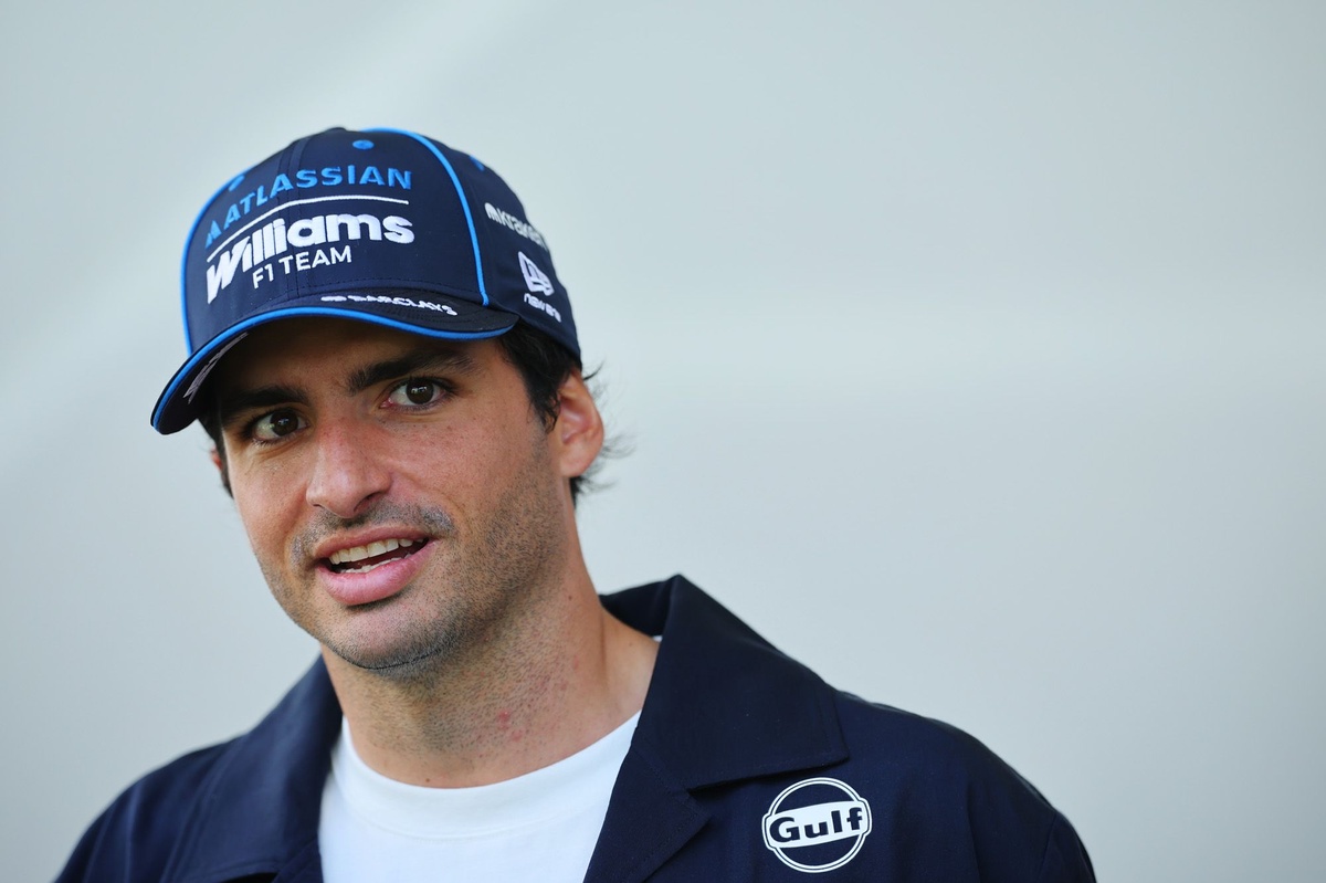 Carlos Sainz isn&rsquo;t &ldquo;going to criticise it anymore&rdquo; &ndash; but still says 2026 F1 rules are &ldquo;not good enough"