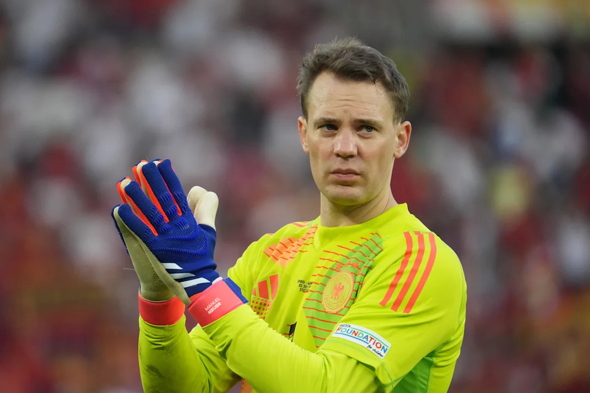 Vincent Kompany backs Manuel Neuer as Germany&rsquo;s goalkeeper for the World Cup