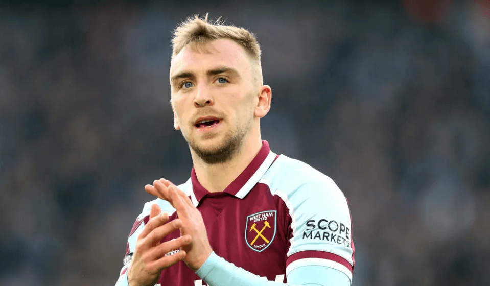 Liverpool urged to sign Premier League ‘legend’ as Mohamed Salah replacement Liverpool urged to sign Premier League ‘legend’ as Mohamed Salah replacement