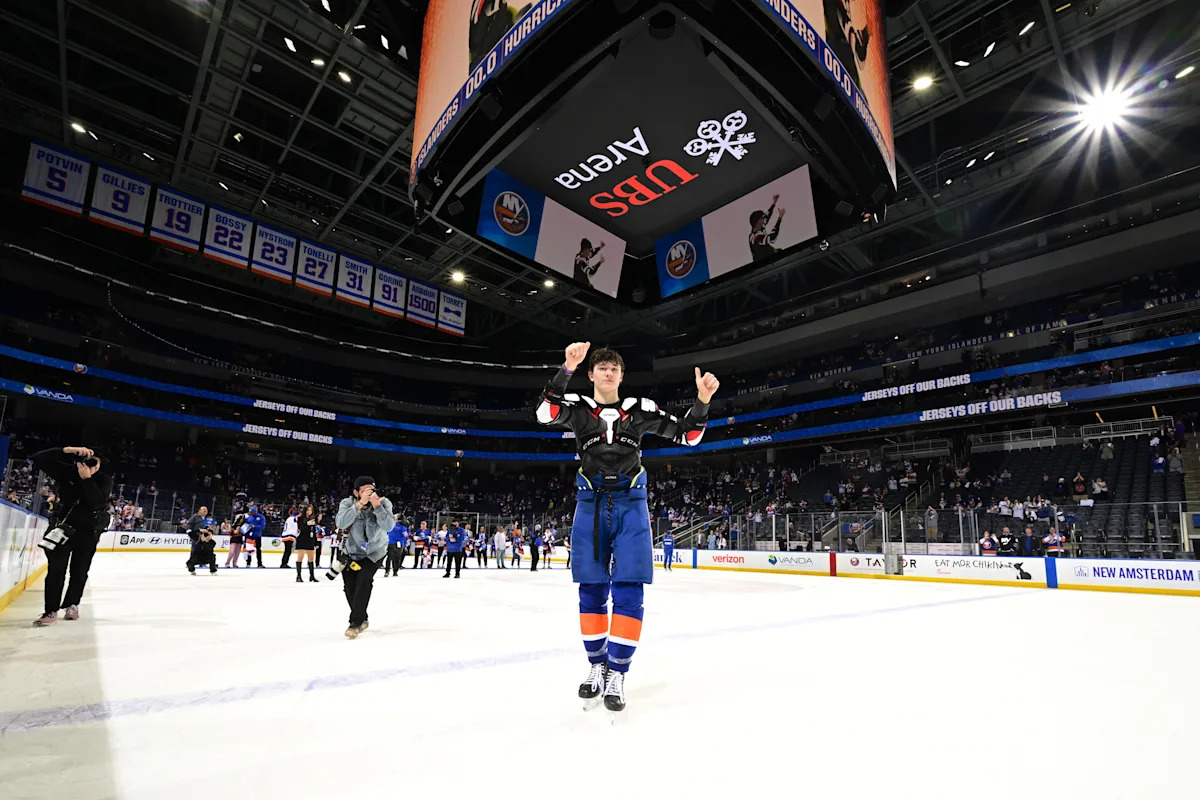 Islanders & Playoff News: Super Schaefer, tight series Islanders & Playoff News: Super Schaefer, tight series