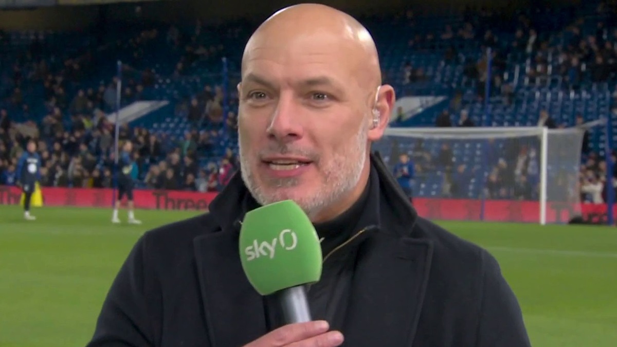&lsquo;Is it a foul&rsquo; Howard Webb weighs in on that foul on Raya against West Ham