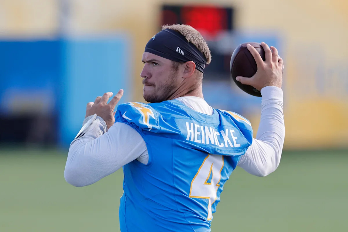 Veteran QB Taylor Heinicke announces his retirement