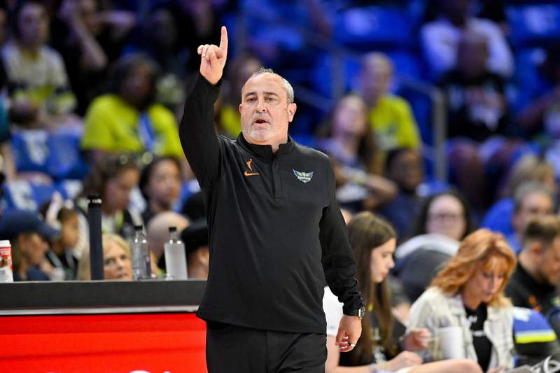 &ldquo;Selfishness in This Locker Room&rdquo;: Dallas HC Jose Fernandez Voices Frustration Following Back-to-Back Losses
