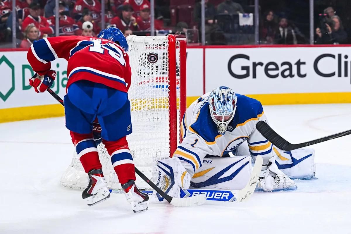 Canadiens & Sabres Are Proof That Patience Is Required For Blackhawks Rebuild Canadiens & Sabres Are Proof That Patience Is Required For Blackhawks Rebuild