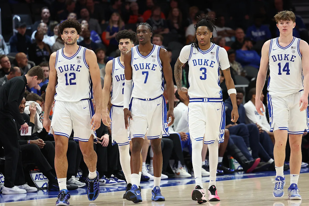 March Madness bracket picks: Which teams are Yahoo Sports users picking to win NCAA tournament?