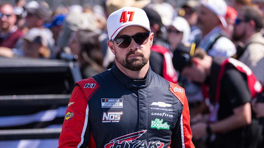 Ricky Stenhouse Jr. Lands Multi-Year Extension With Hyak Motorsports Ricky Stenhouse Jr. Lands Multi-Year Extension With Hyak Motorsports