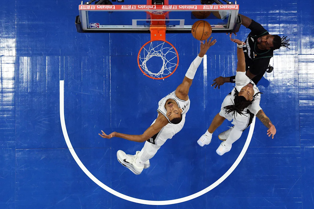 It’s time for Playoff Basketball: San Antonio Spurs vs Minnesota Timberwolves, Game 4 It’s time for Playoff Basketball: San Antonio Spurs vs Minnesota Timberwolves, Game 4