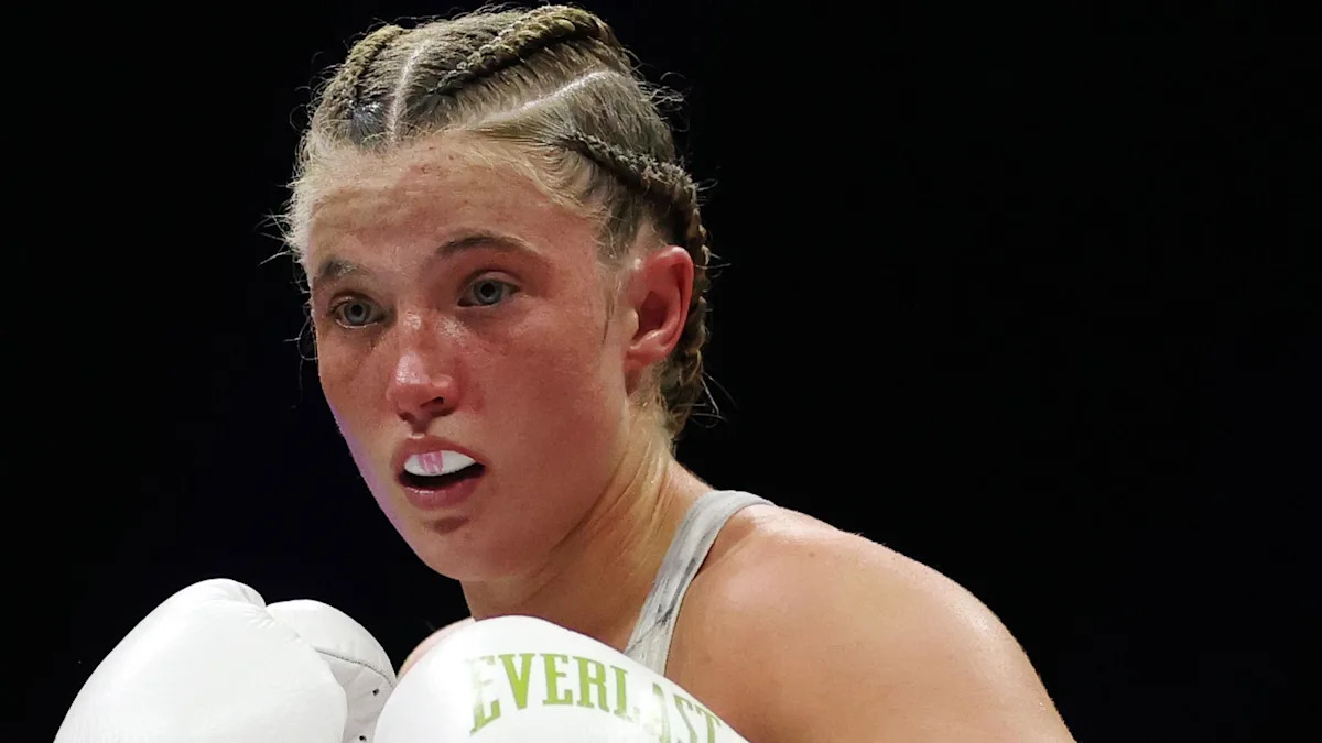 Bantamweight Hennessy to face De Persio live on BBC
