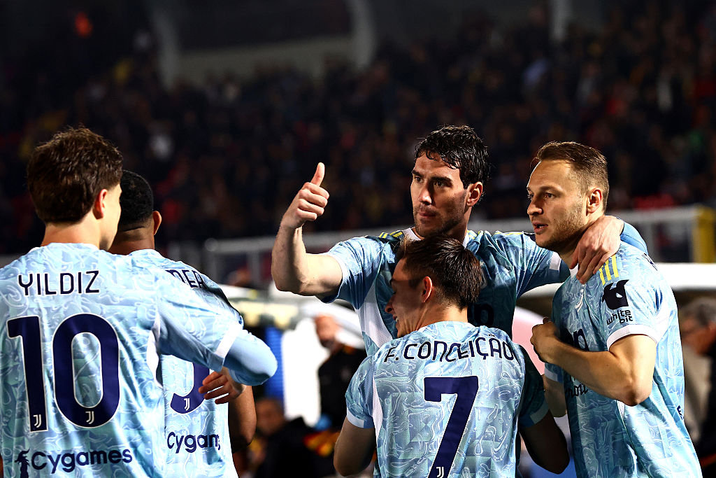 ⚡ 12 secs to beat Lecce: Juve surge, Vlahovic scores twice ❌🤬