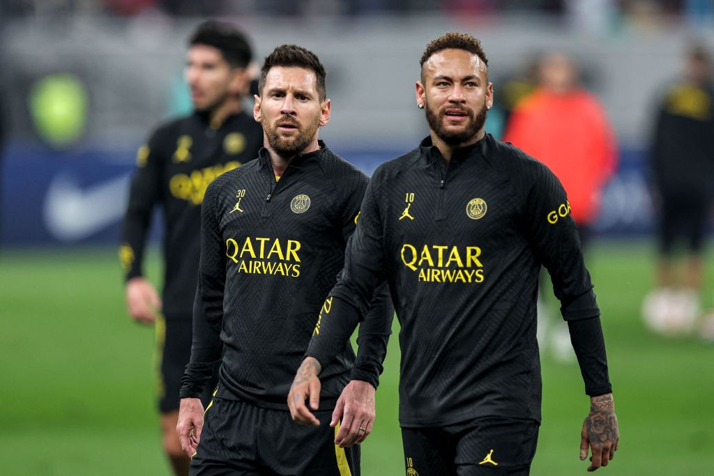 🗣️ Nearing a record, Messi wants Neymar at the World Cup, talks CR7