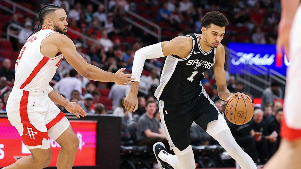 Suns&rsquo; Dillon Brooks claims he&rsquo;s only player with &lsquo;real straps&rsquo; for Victor Wembanyama