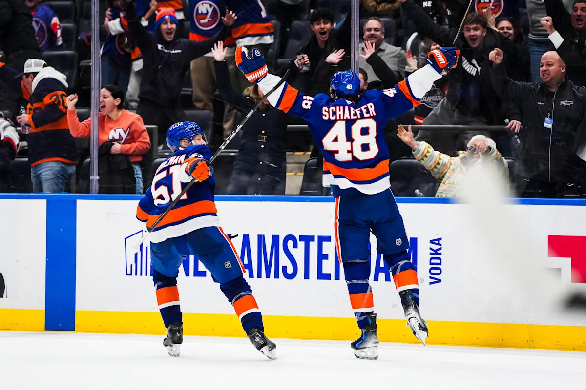 Islanders & Playoff News: More Schaefer praise