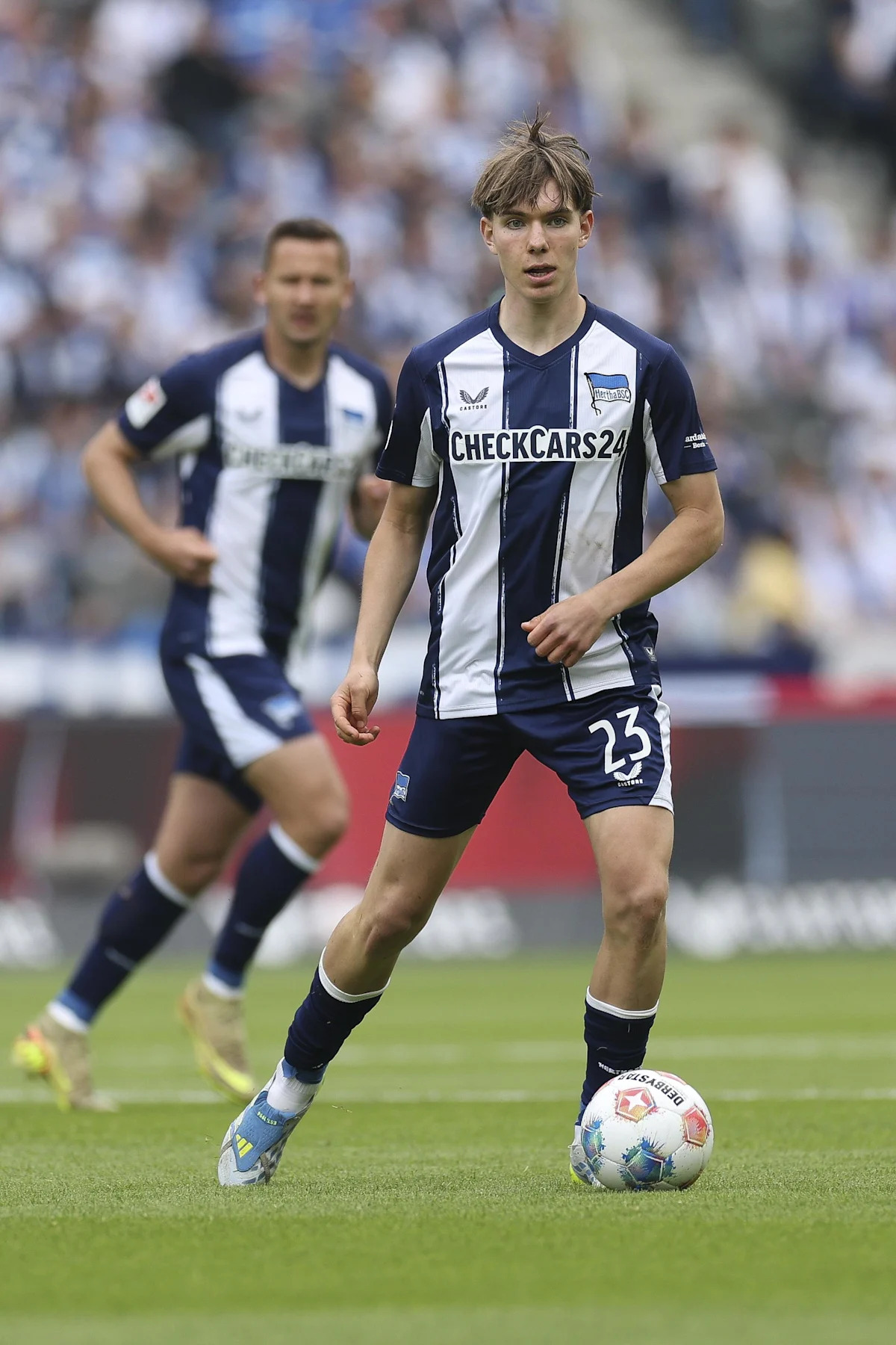 Bayern Munich is doing everything to sign Kennet Eichhorn