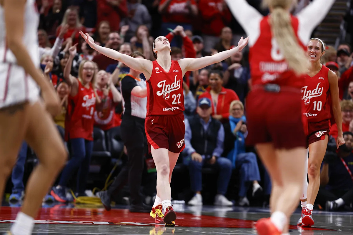 Caitlin Clark&rsquo;s fourth quarter heroics nearly lead Fever to win