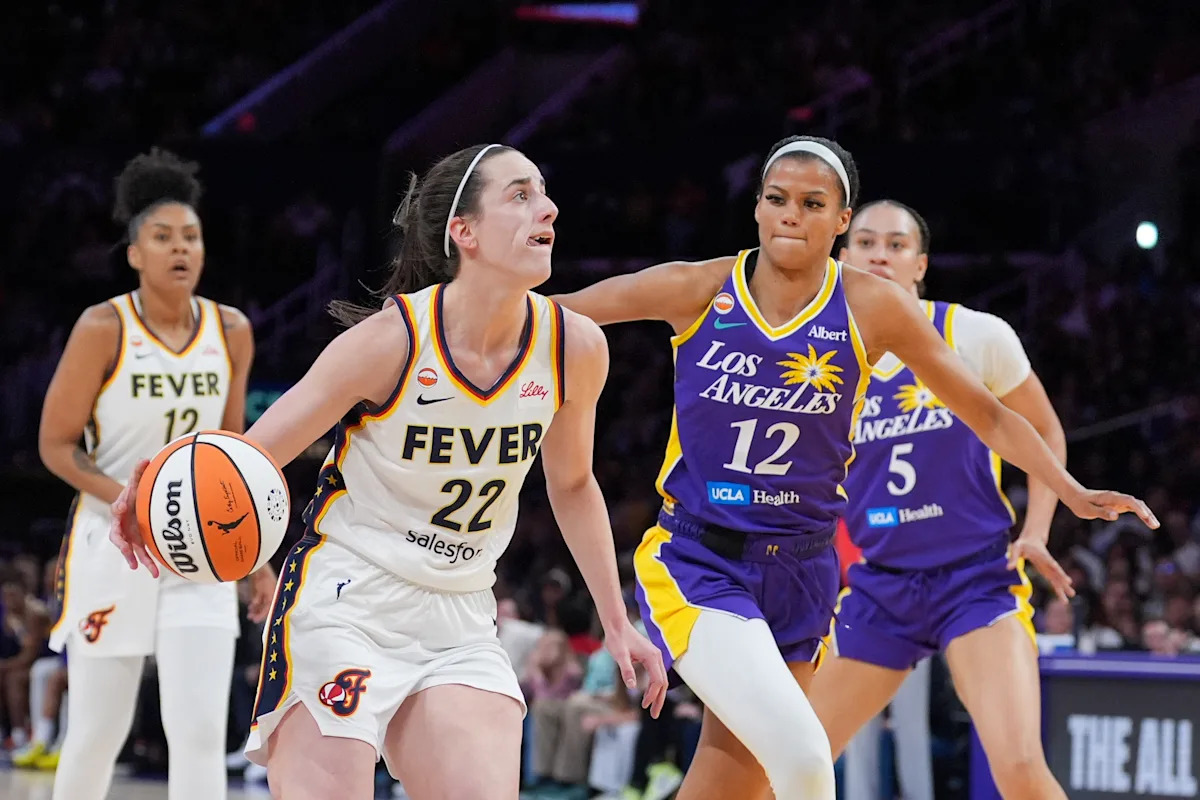 Caitlin Clark, Kelsey Mitchell lead the Fever past the Sparks, 87-78