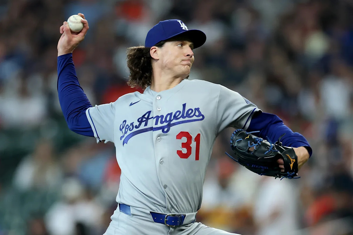 Tyler Glasnow and Lance McCullers Jr. both exit with injuries in Dodgers' blowout of Astros