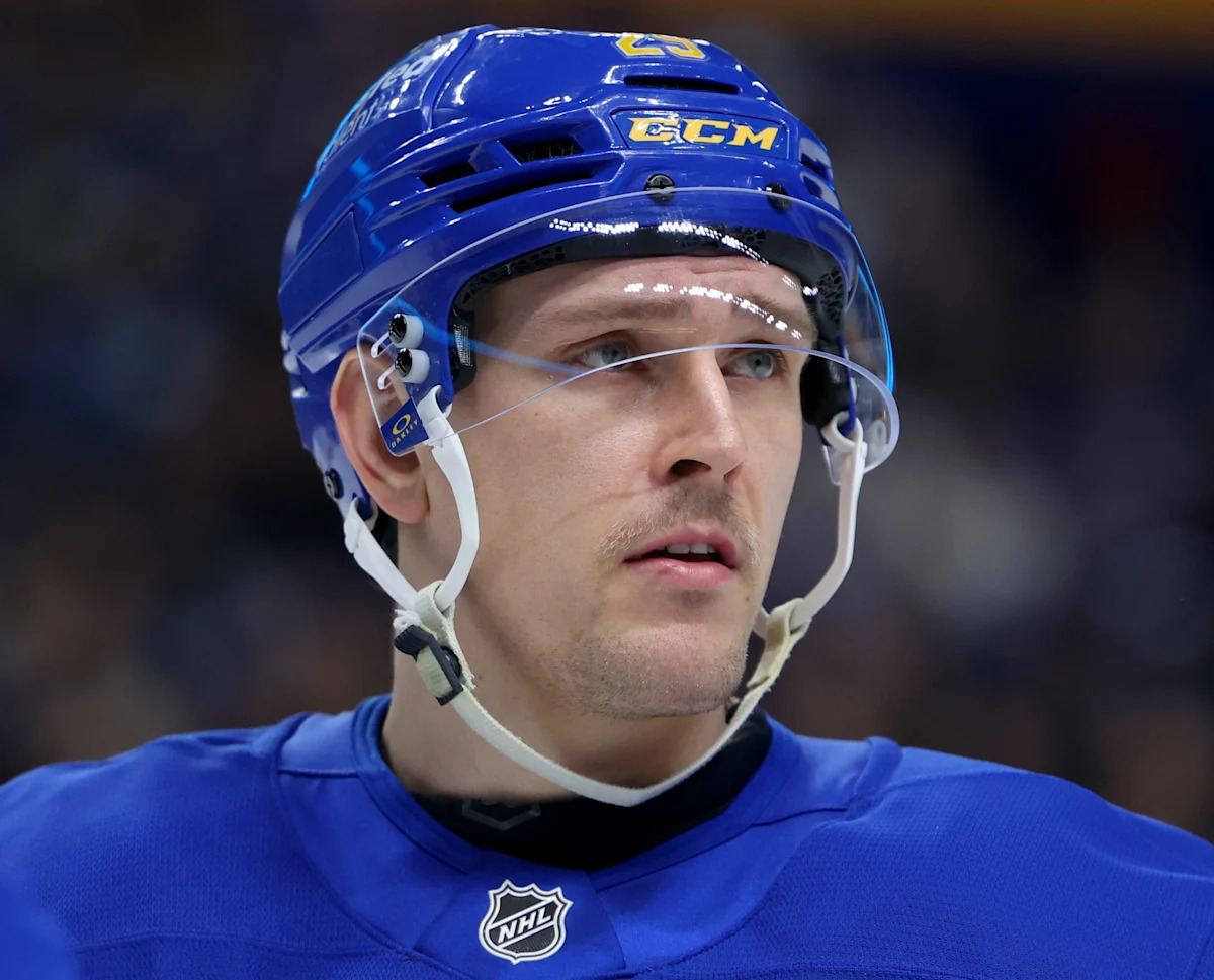 Sabres' Beck Malenstyn continues killing penalty after skate hits hand