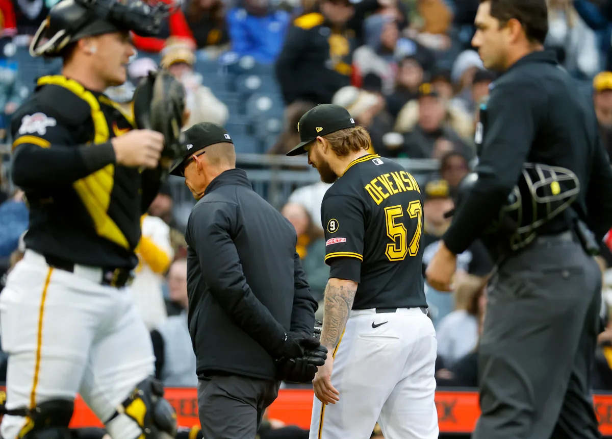 Pirates manager Don Kelly, pitcher Chris Devenski suspended by MLB for throwing at Reds rookie Sal Stewart Pirates manager Don Kelly, pitcher Chris Devenski suspended by MLB for throwing at Reds rookie Sal Stewart