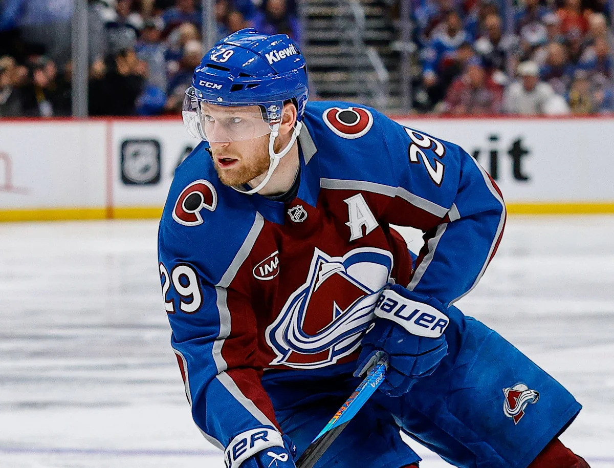 When do NHL conference finals begin? League sets East, West scenarios
