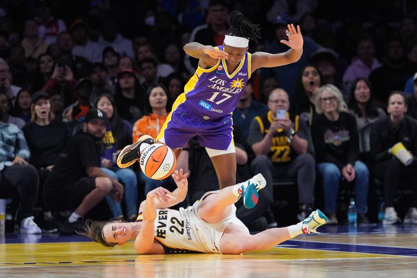 Caitlin Clark and Indiana Fever overwhelm Sparks, who drop their second straight game Caitlin Clark and Indiana Fever overwhelm Sparks, who drop their second straight game