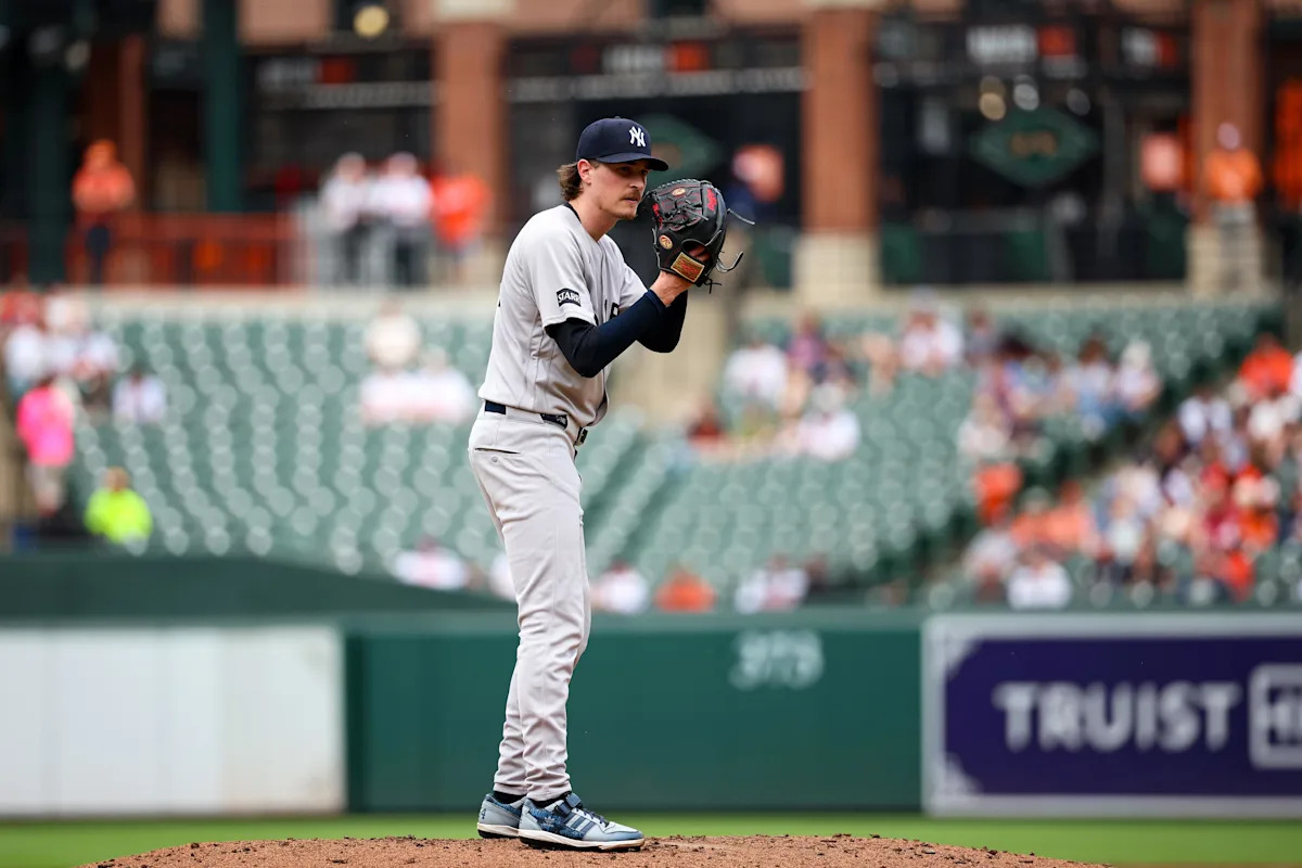 Yankees news: Fried exits with elbow issue Yankees news: Fried exits with elbow issue