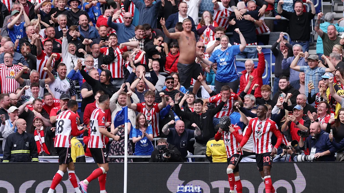Everton 1-3 Sunderland: Black Cats boost European dreams