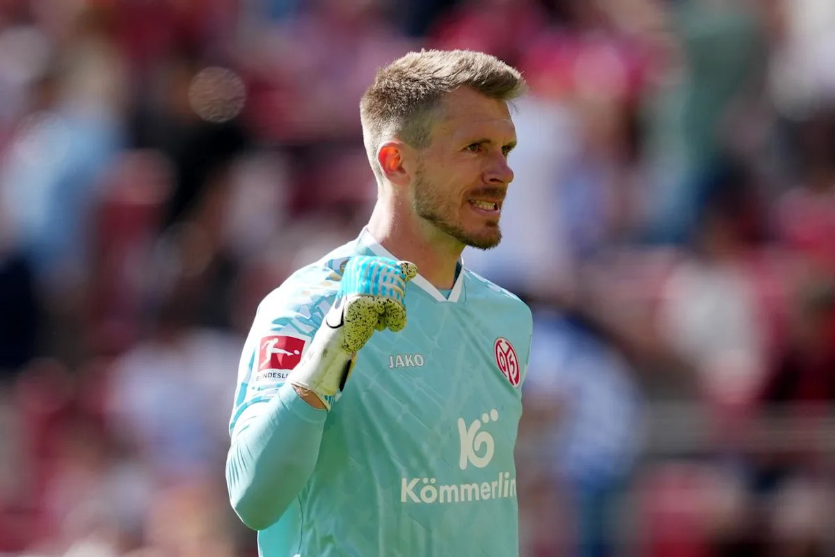 Gladbach confirm arrival of Daniel Batz from Mainz