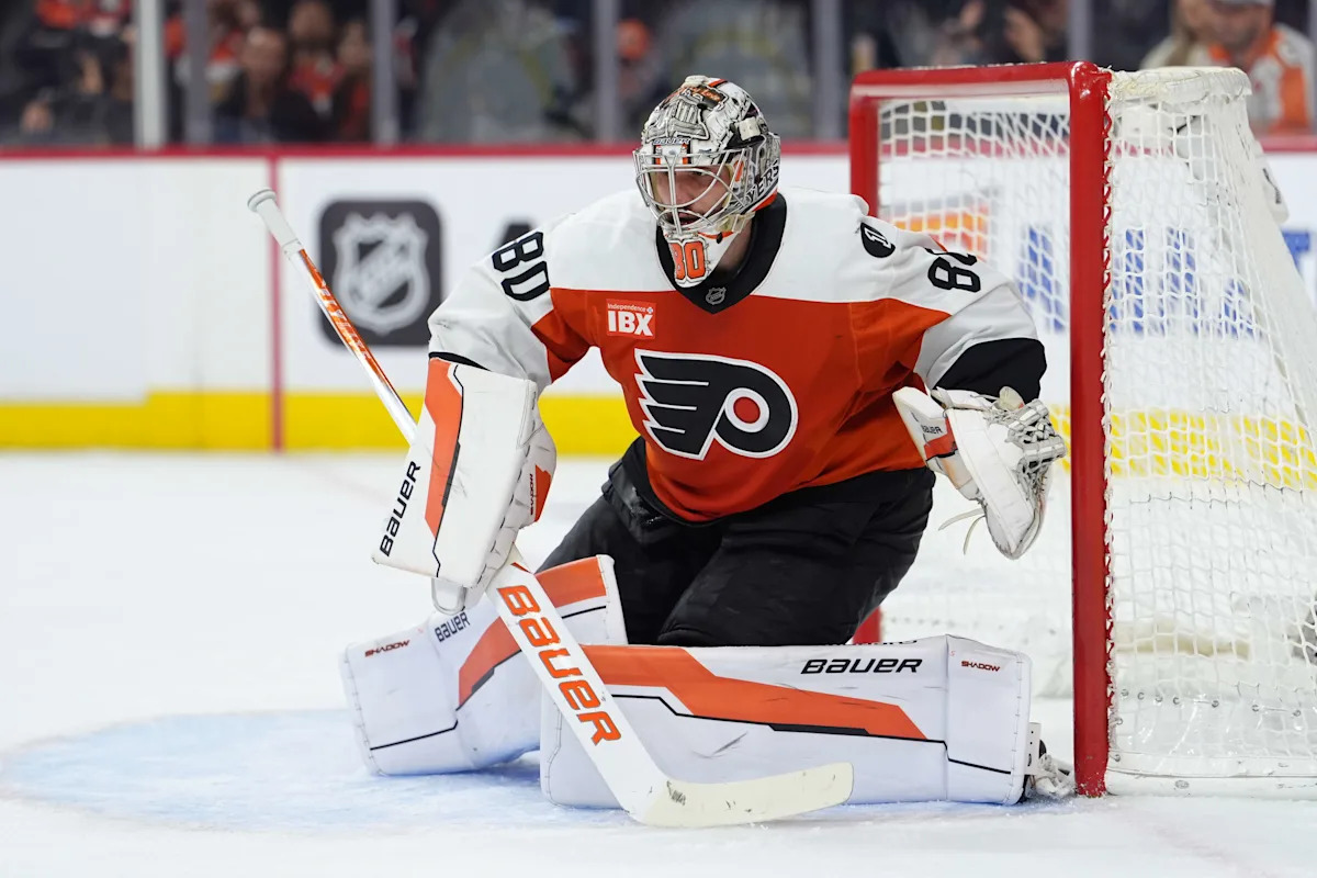 Hurricanes vs Flyers Prediction, Picks & Odds for Thursday's NHL Playoffs Game 3