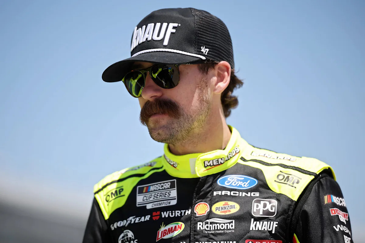 Ryan Blaney signs long-term contract extension with Team Penske
