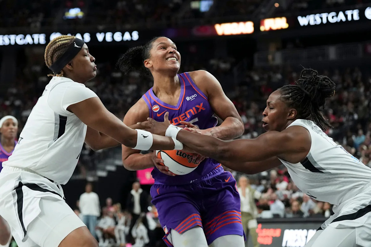 Phoenix Mercury lose right to underdog title by spoiling Aces' ring day