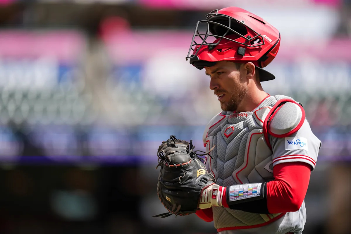 Reds catcher Tyler Stephenson's Little League mistake leads to 7-run inning as Cubs win their ninth straight