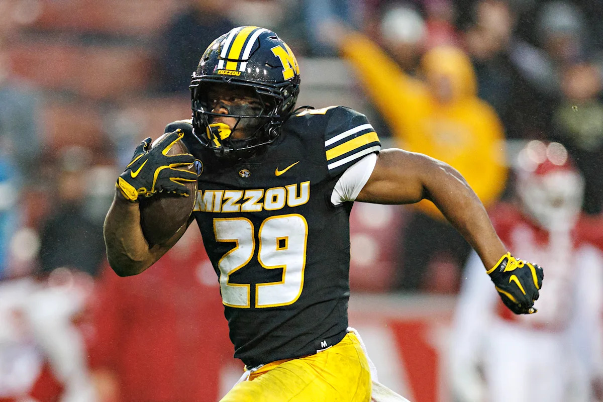 Missouri RB Ahmad Hardy reportedly released from hospital, hopes to play during 2026 season after suffering gunshot wound Missouri RB Ahmad Hardy reportedly released from hospital, hopes to play during 2026 season after suffering gunshot wound