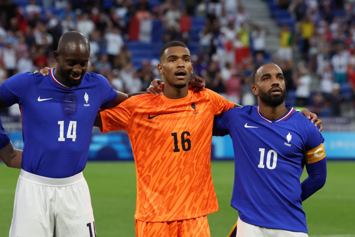 Aston Villa set sights on two Ligue 1 goalkeepers in search of Emiliano Martinez successor