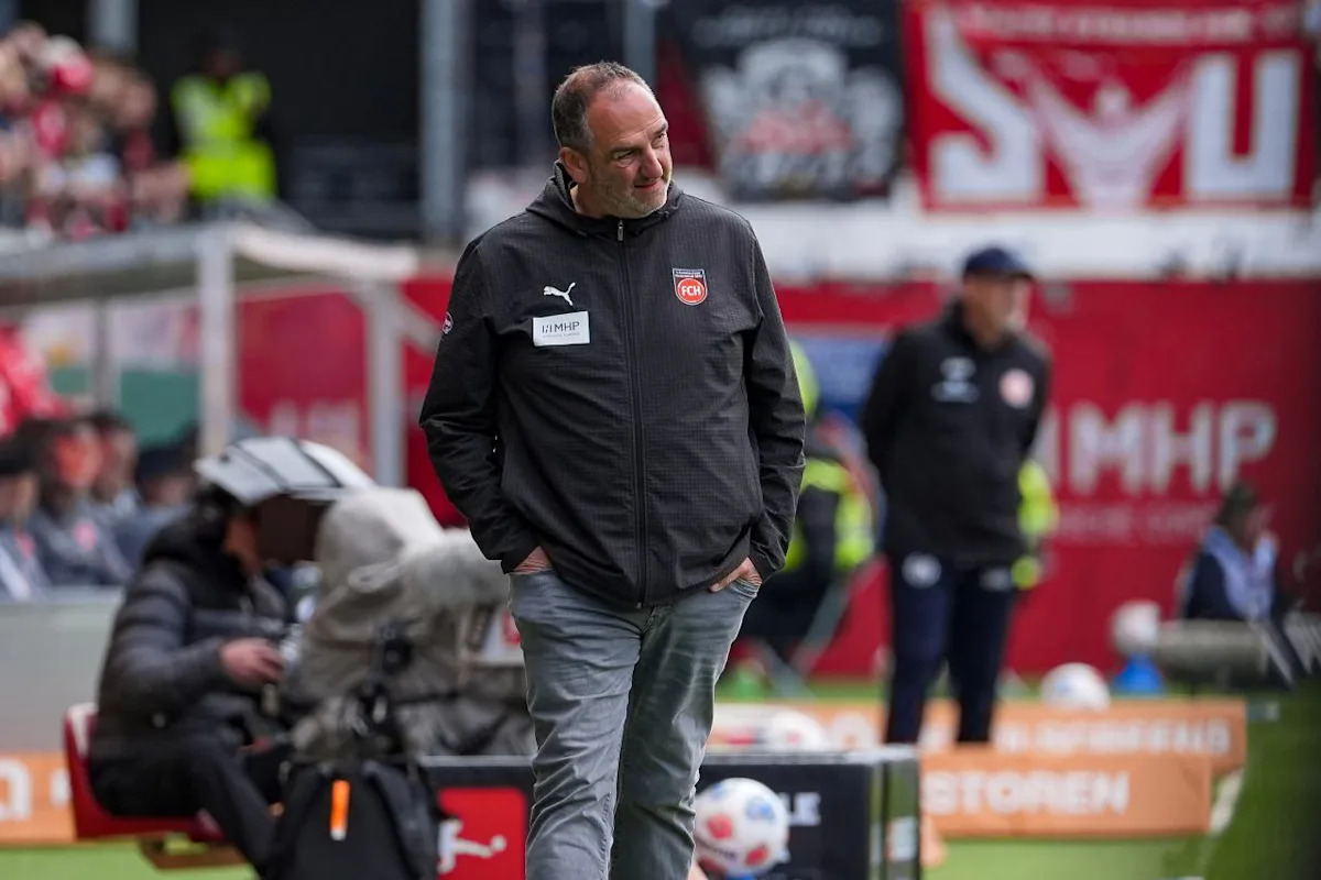 Frank Schmidt admits Heidenheim "deserved to go down" Frank Schmidt admits Heidenheim "deserved to go down"
