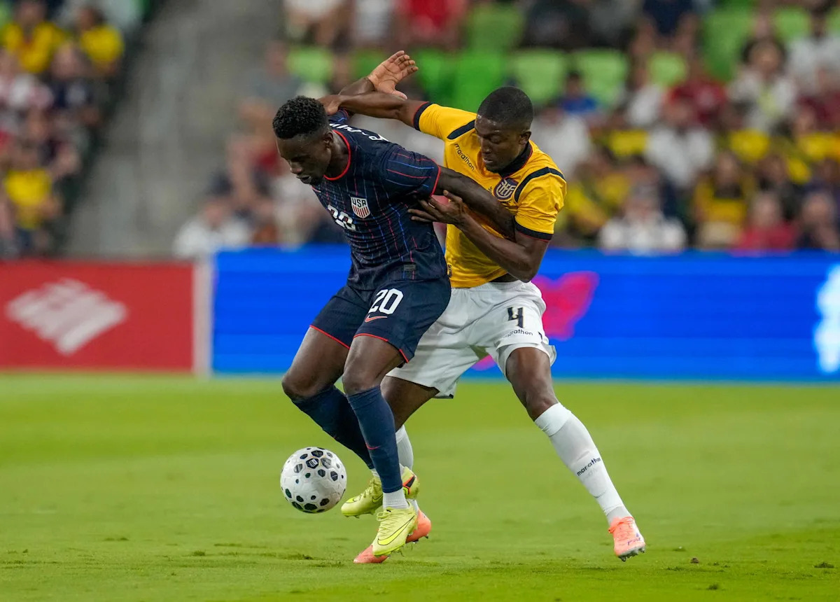 PSG Ready to Beat Chelsea With $46M Bid for Defensive Target PSG Ready to Beat Chelsea With $46M Bid for Defensive Target