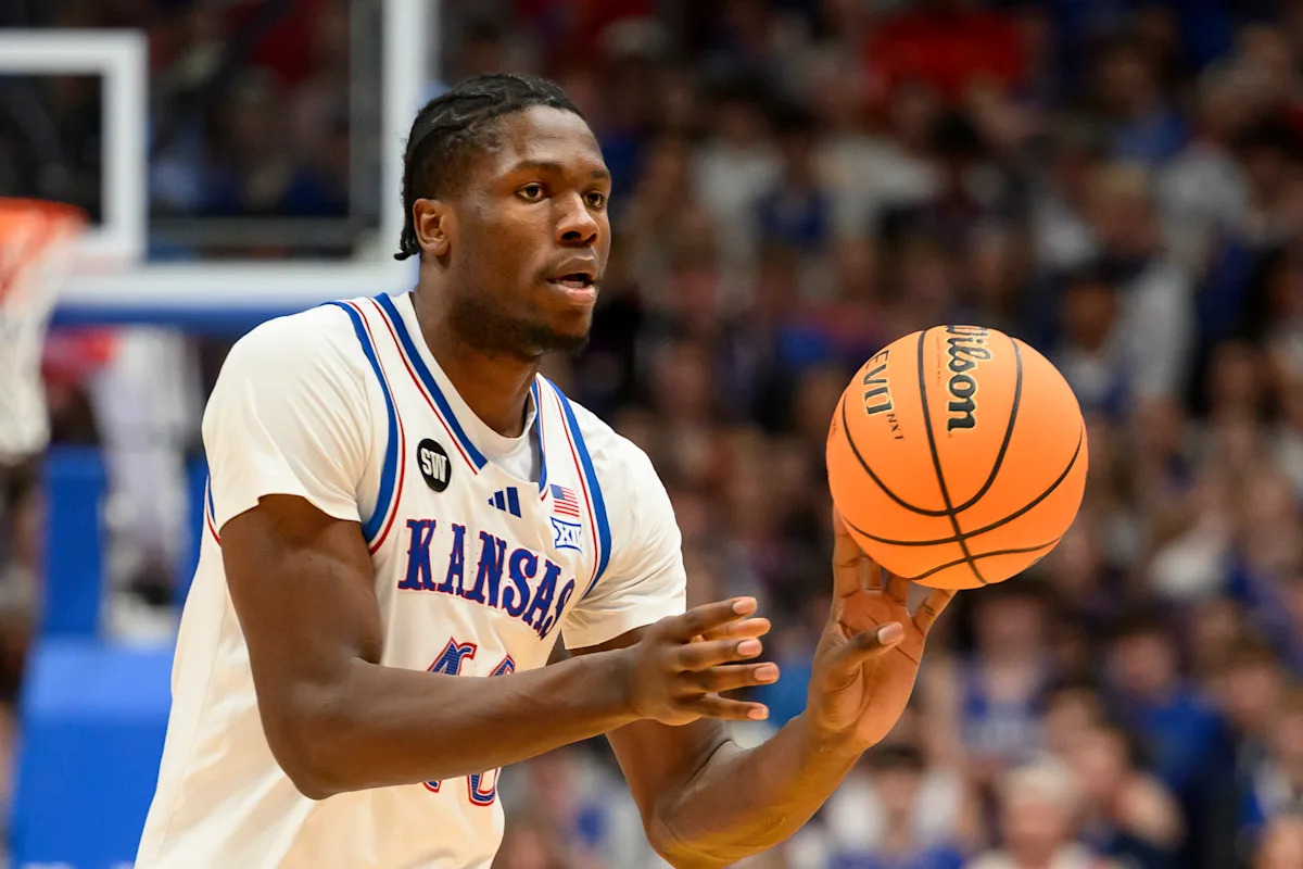 Kansas forward Flory Bidunga reportedly plans to declare for NBA Draft, enter transfer portal Kansas forward Flory Bidunga reportedly plans to declare for NBA Draft, enter transfer portal