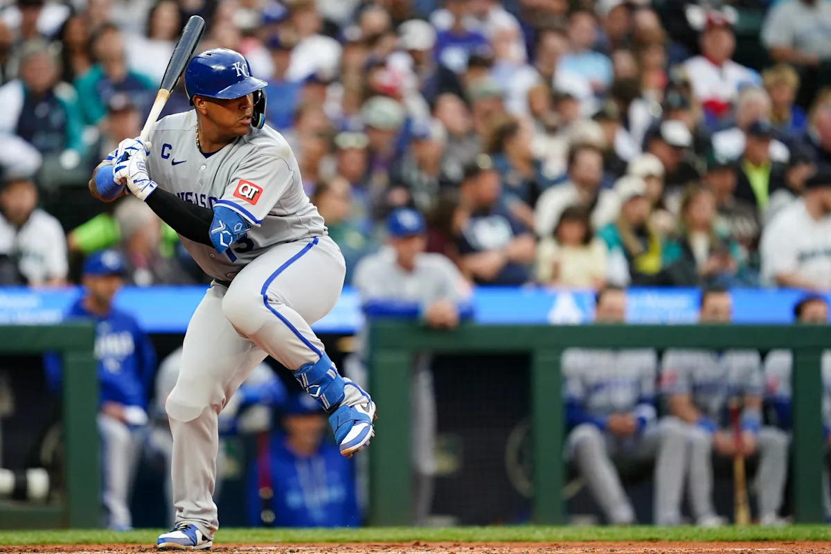 Kansas City Royals news: Salvy 8 away, South Side series