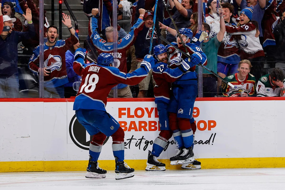 The Split-Second Decision by Martin Nečas That Changed Everything for the Avalanche The Split-Second Decision by Martin Nečas That Changed Everything for the Avalanche