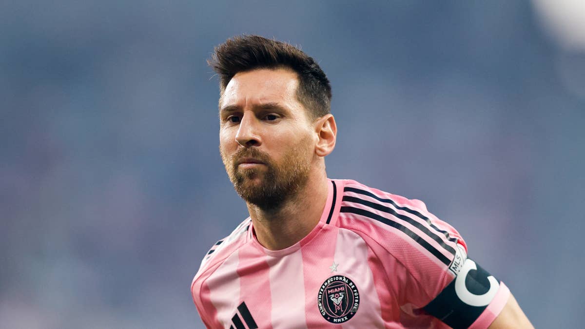 Lionel Messi Loses MLS Award to USMNT Star Lionel Messi Loses MLS Award to USMNT Star