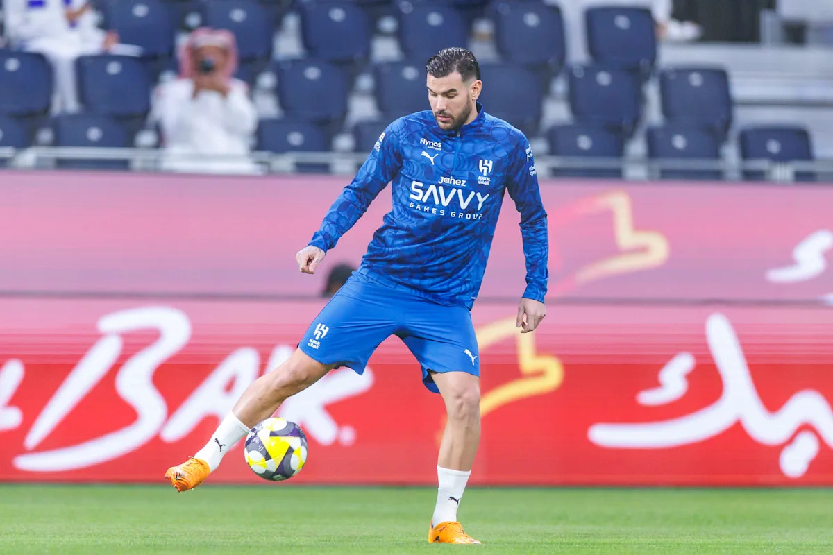 Former AC Milan star enters Juventus radar as he considers Serie A return