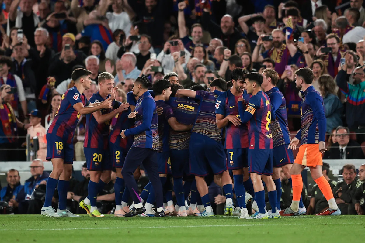 Lionel Messi reacts as Barcelona beat Real Madrid to win La Liga